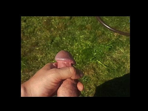 ❤️ Une chaudasse se fait baiser la chatte rose et jouit avec une giclée dans un jardin d'été... ❤️❌ Sexe at us fr.dreamlandpassionfever.ru ❌